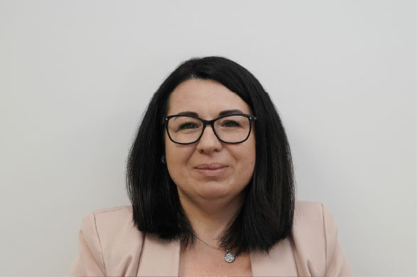 Réka Simonné Görbe